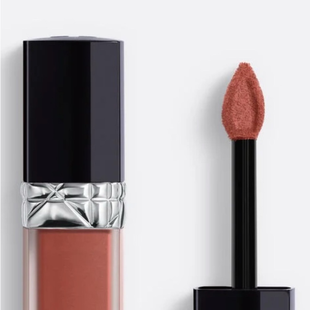 Dior 200 Forever Nude Touch Lipstick 💄 - Picture 1 of 3